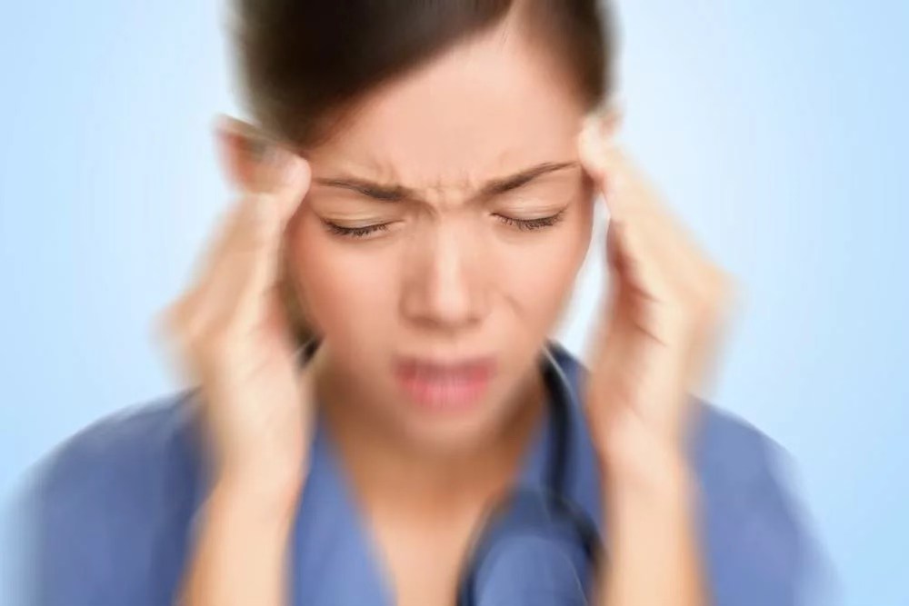 A pajzsmirigybetegség és a migrén közötti kapcsolat